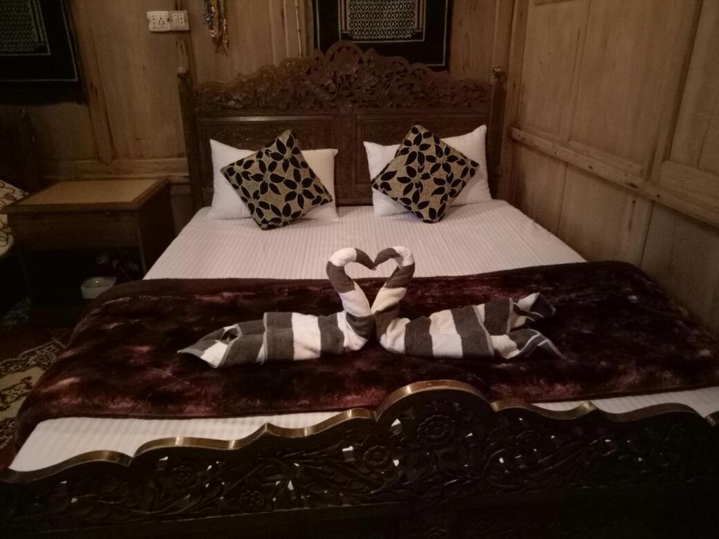 Fabulous Kashmir Srinagar Hotel Eksteriør billede